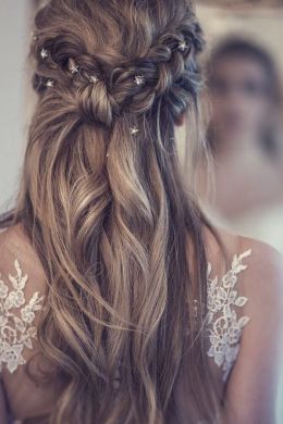 Прическа на свадьбу распущенные волосы