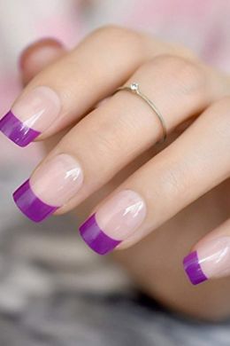 Фиолетовый френч на короткие ногти