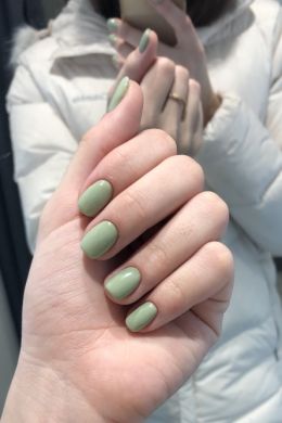 Оливковый цвет ногтей