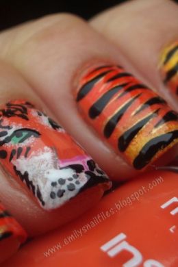 Тигровые полоски на ногтях