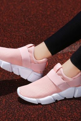 Спортивные туфли женские