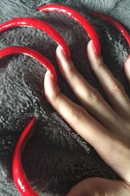 Самые длинные нарощенные ногти
