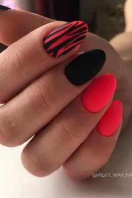 Черно красные матовые ногти