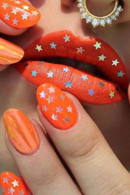 Ярко оранжевые ногти