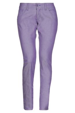 Фиолетовые джинсы