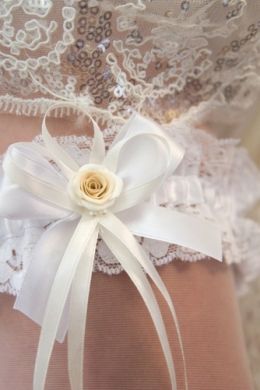 Подвязка для невесты своими руками