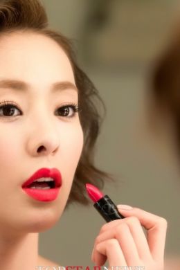 Красивый корейский макияж
