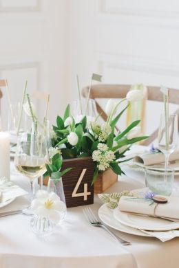 Украшение стола гостей на свадьбе