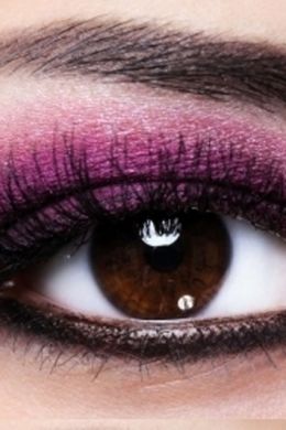 Фиолетовый макияж для карих глаз