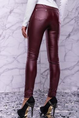 Фиолетовые кожаные брюки