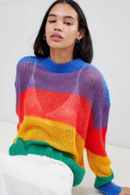 Цветной свитер