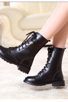 Ботинки черные женские на шнуровке