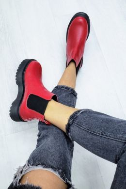 Ботинки с красной подошвой женские