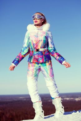 Яркий горнолыжный костюм женский