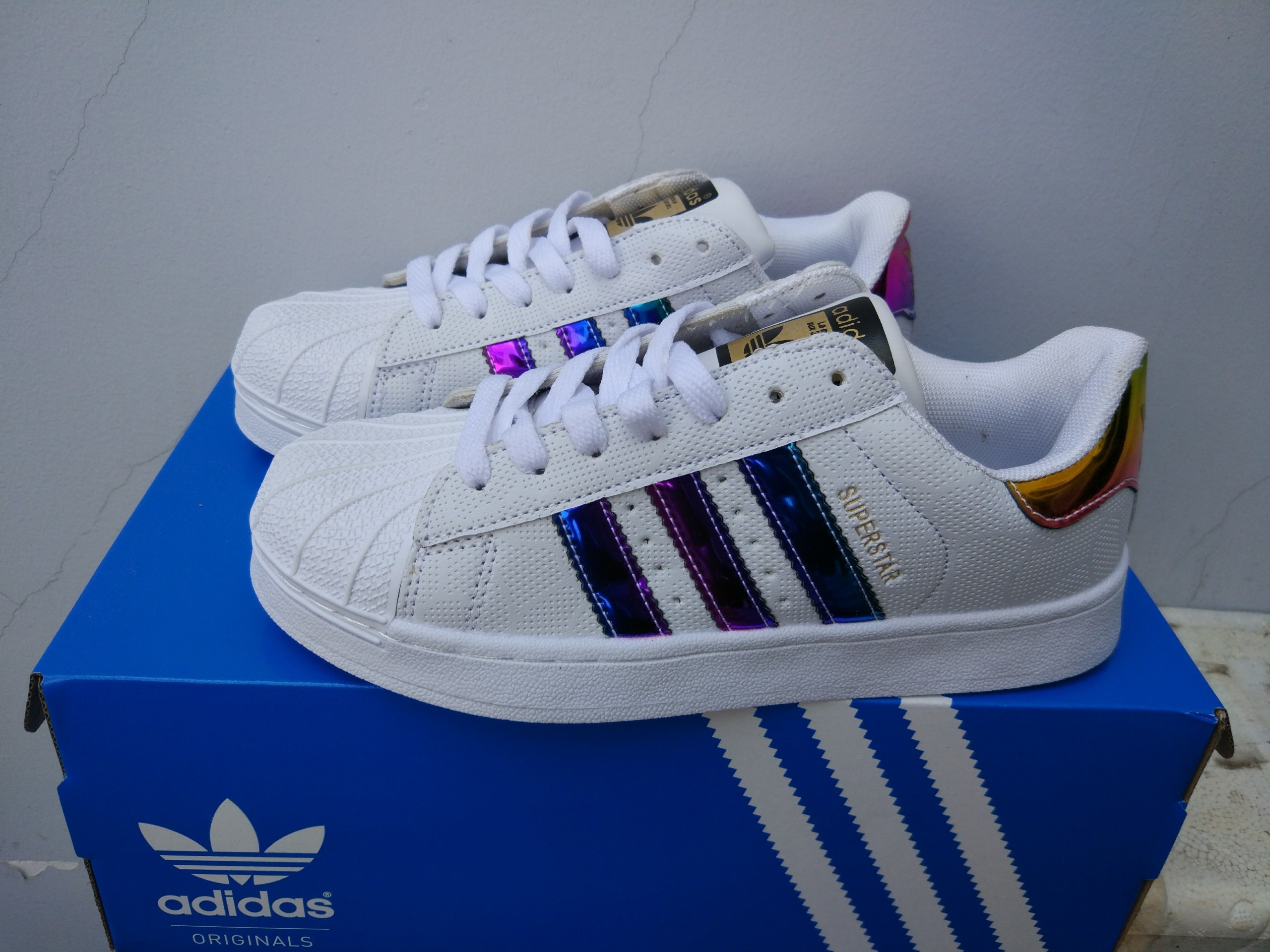 Adidas Superstar