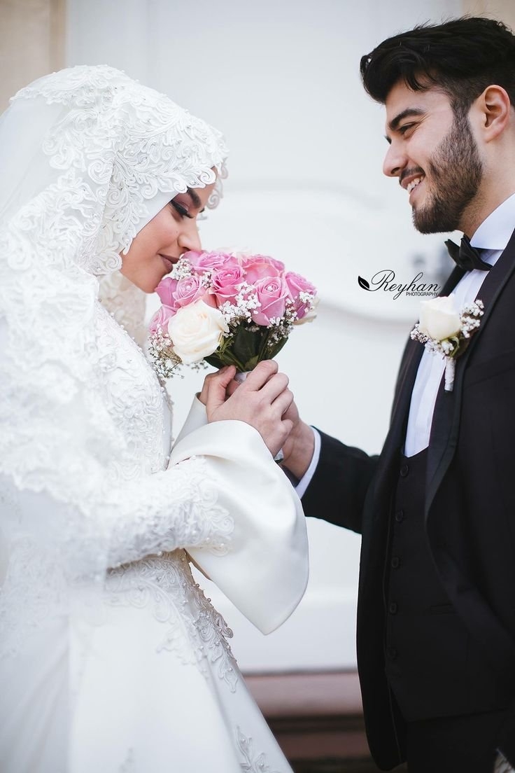 Картинка мусульманская жена. Свадьба в Исламе. Жених и невеста исламский. Свадьба мусульман любовь.