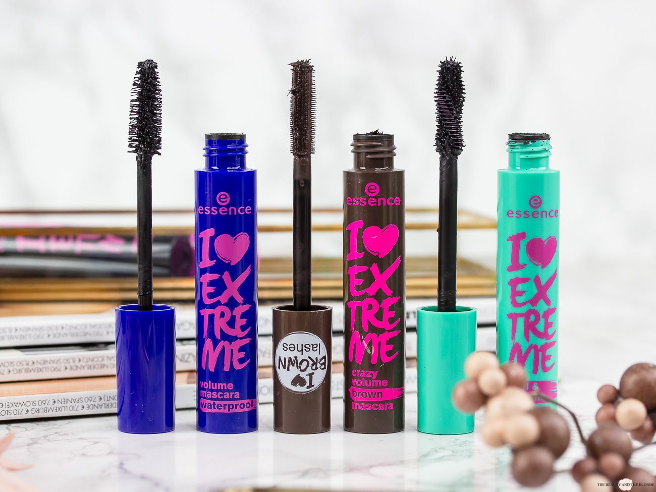 Essence mascara. Тушь Эссенс extreme. Маскара тушь Essence. Essence extreme тушь i Love extreme. Тушь Эссенс Crazy Volume.