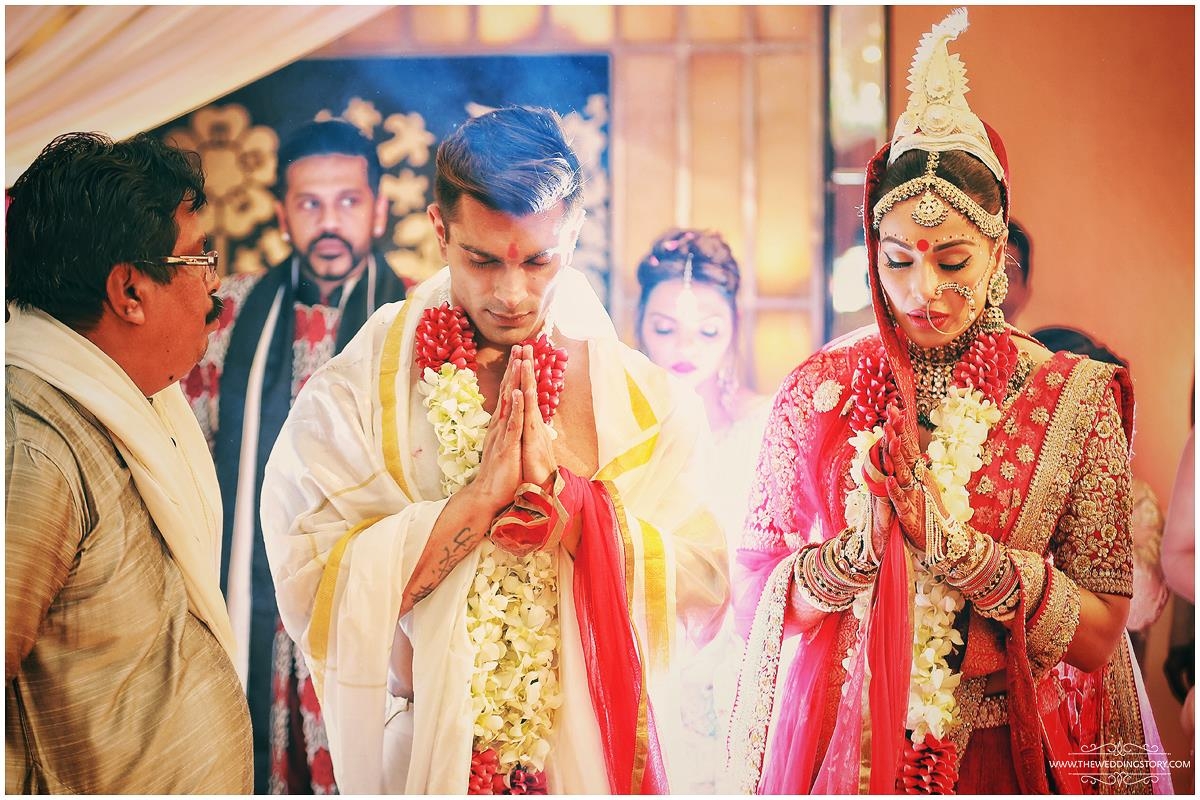 Русско индийские браки. Индийская свадьба Болливуд. Свадьба в индийских фильмах. Свадебная церемония в Индии.