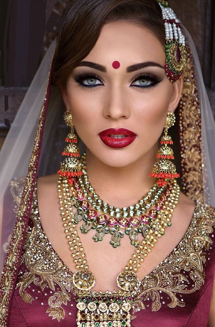 Индийская красавица айшвария рай макияж