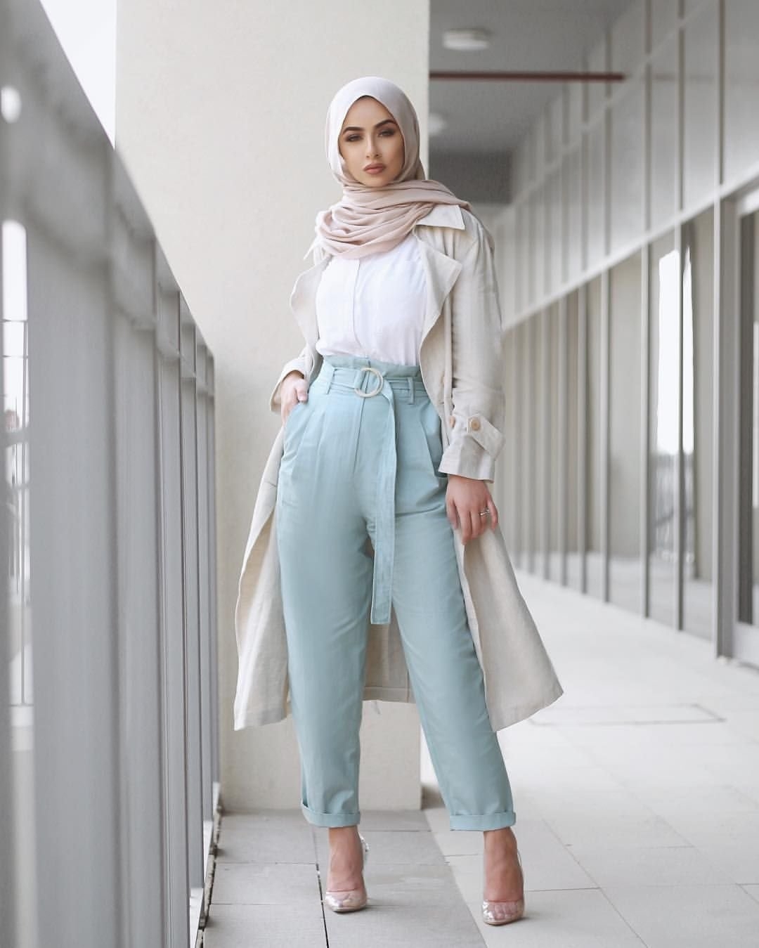 Hijab m. Hijab Style 2022 костюм брючный. Hijab Moda 2020 одежда. Hijab Moda 2022 одежда Повседневная. Одежда hidjab 2021.