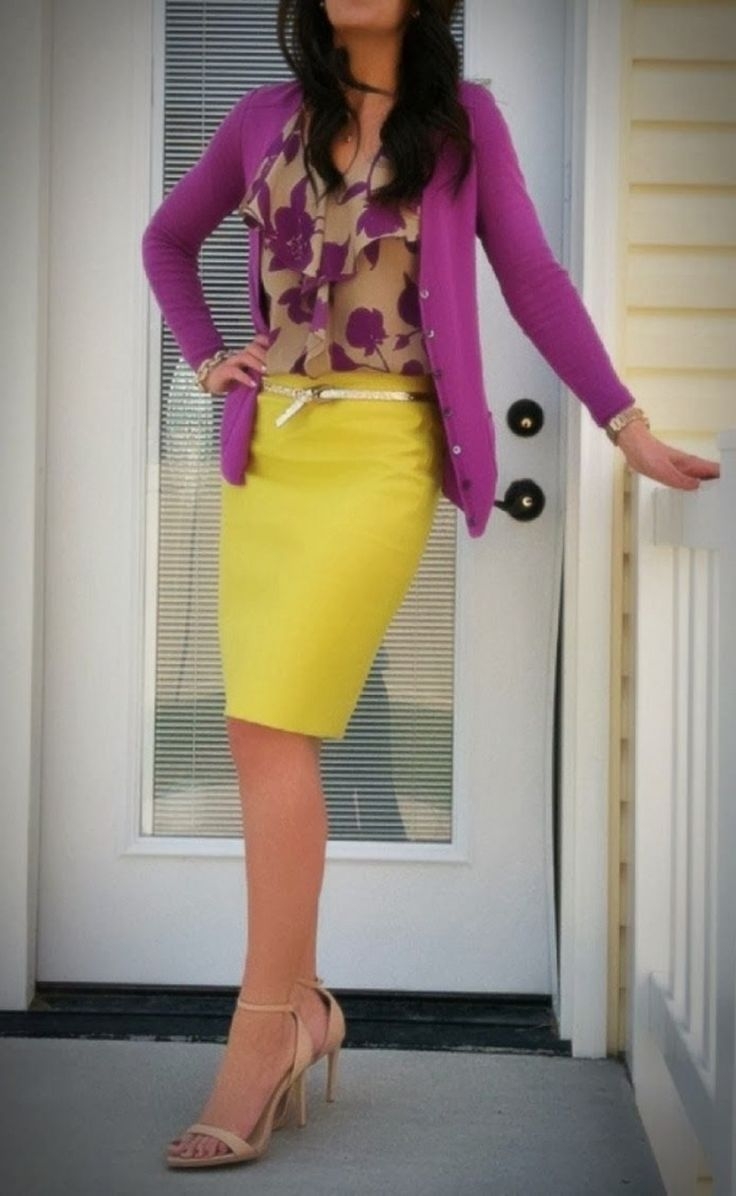 Фиолетовый с желтым в одежде