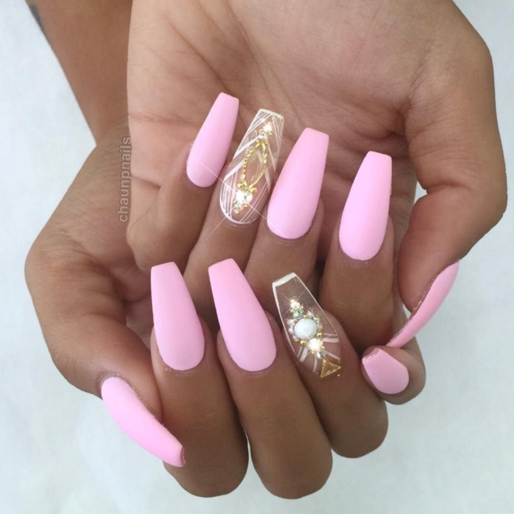 Шикарные розовые ногти
