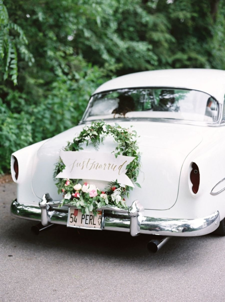Украшение машины на свадьбу 2019
