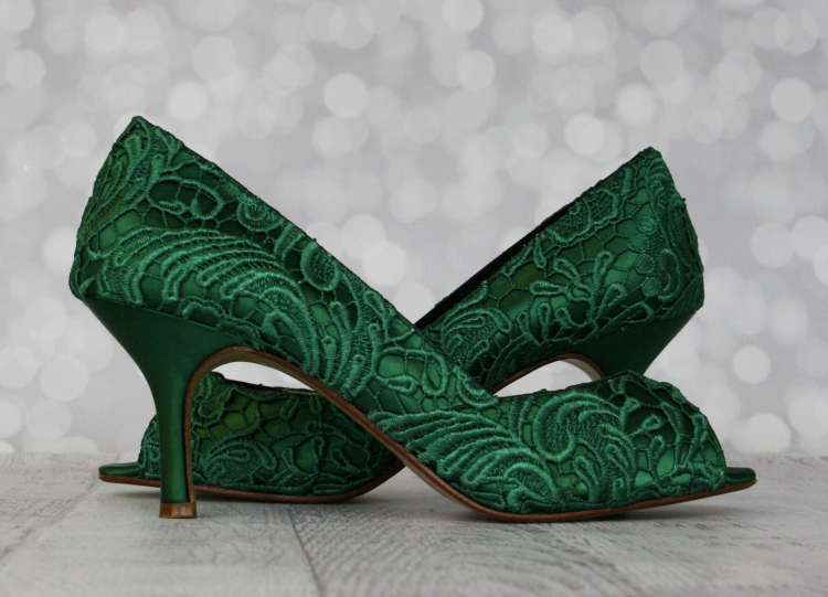 Бархатные босоножки Dolce Gabbana зеленые