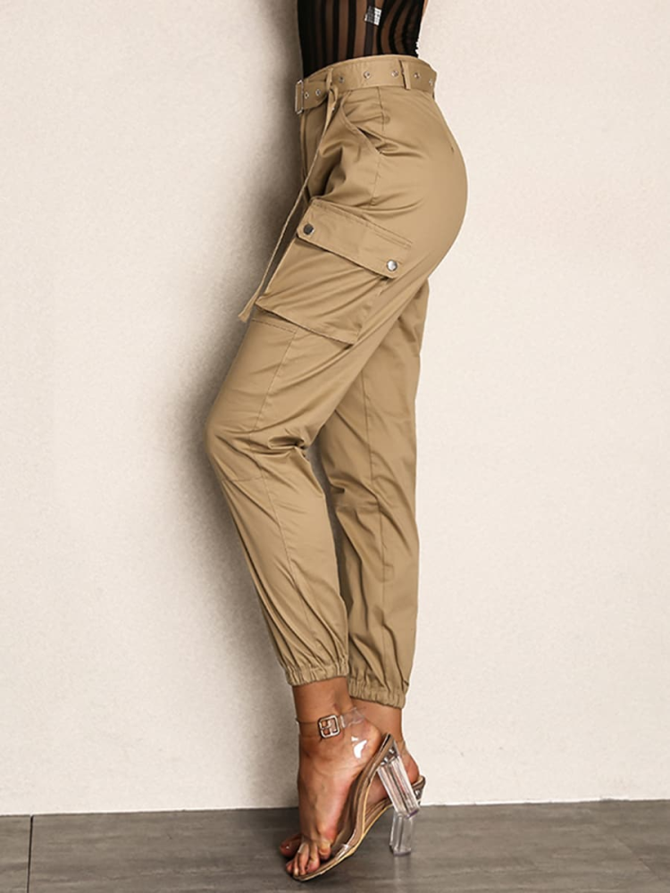 Женские прямые брюки с накладными карманами