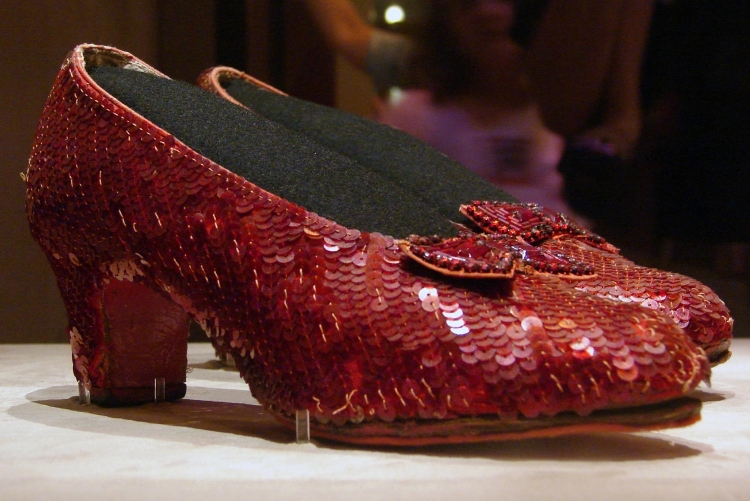 Рубиновые туфельки Дороти