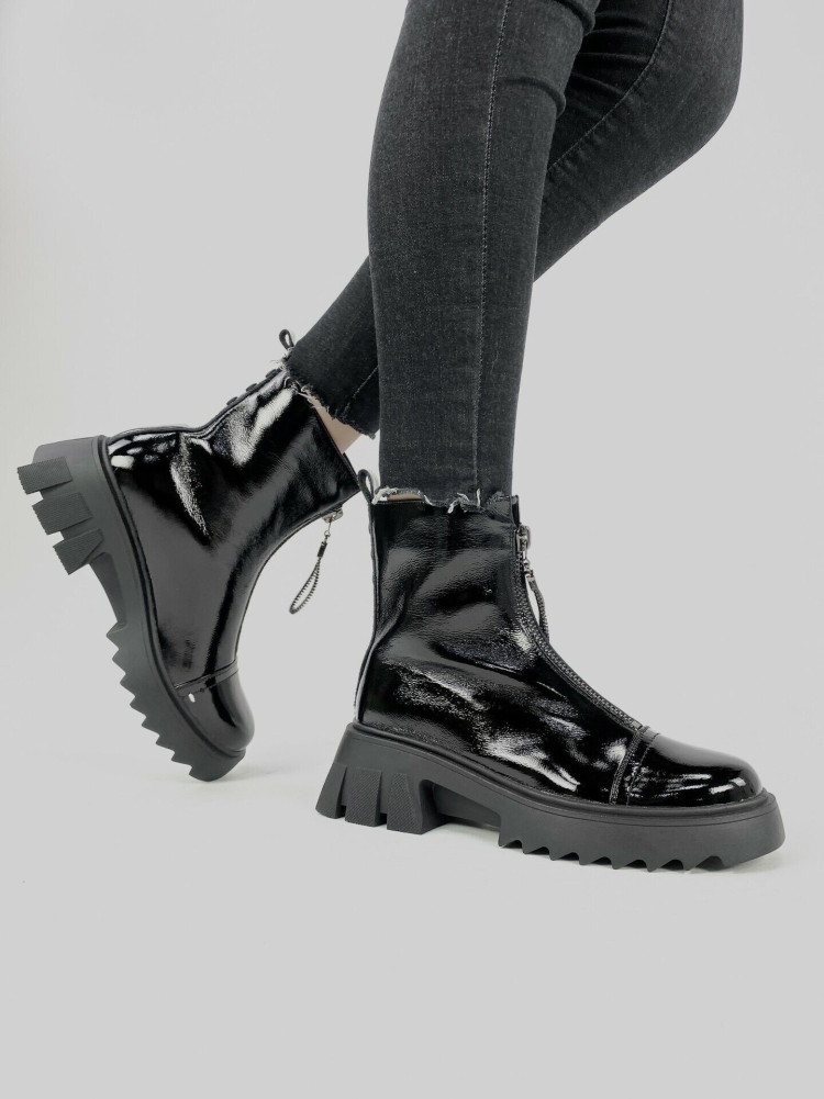 Ботинки черные кожаные с жемчужинами