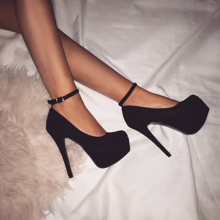 Кызы р Instagram profile каблуке