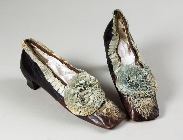 Обувь рококо 18 век
