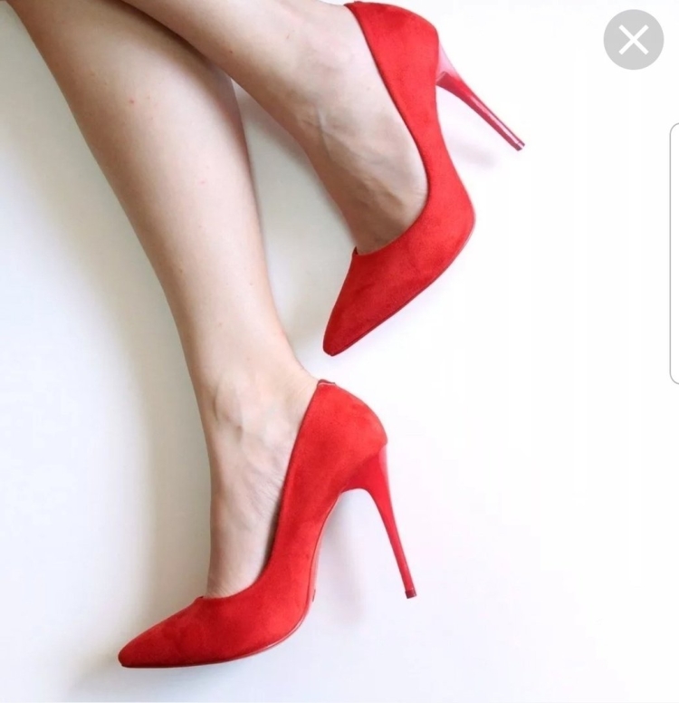 Красные туфли лодочки
