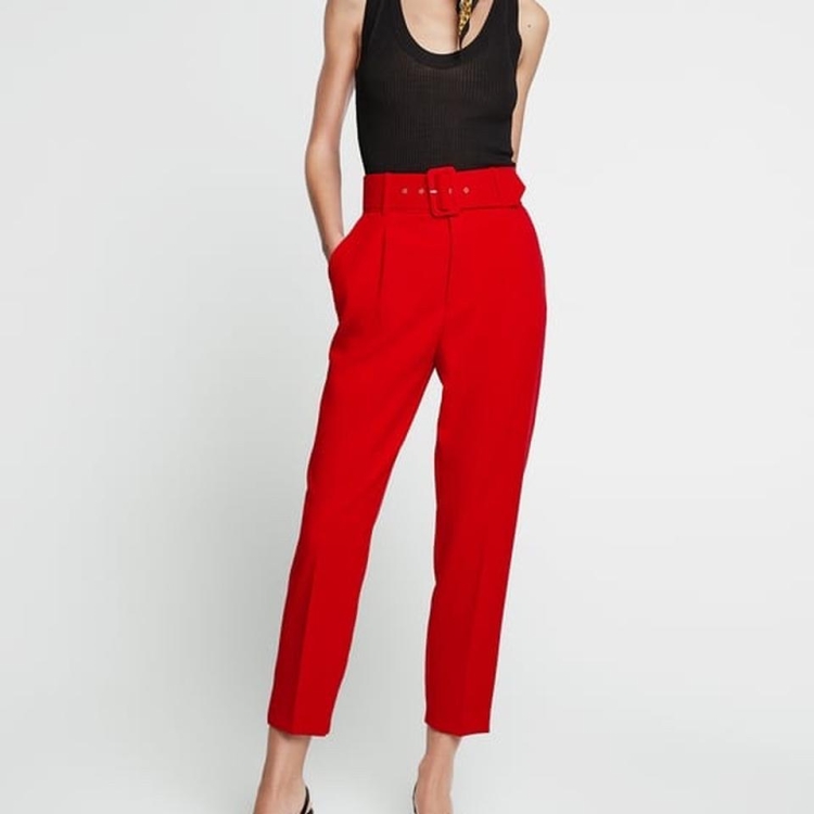 Zara красные брюки с лампасами