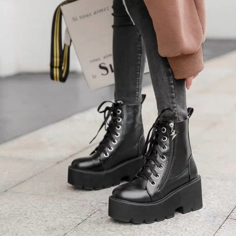 Ботинки женские осень на платформе и шнуровке 2020