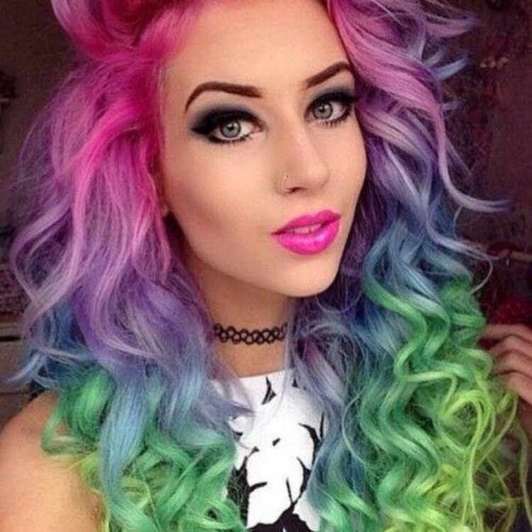 Длинные разноцветные волосы