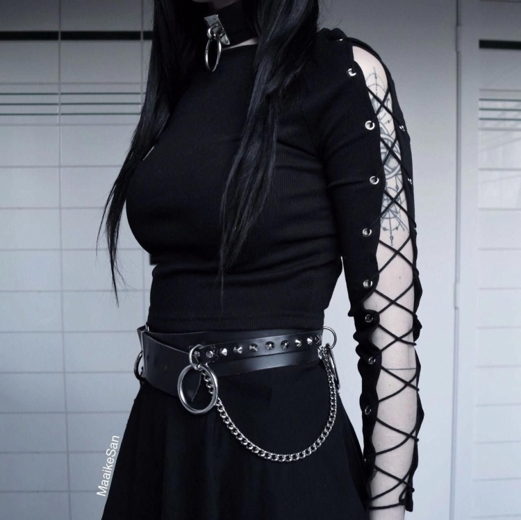 Goth outfit Грандж 2020 с цепями