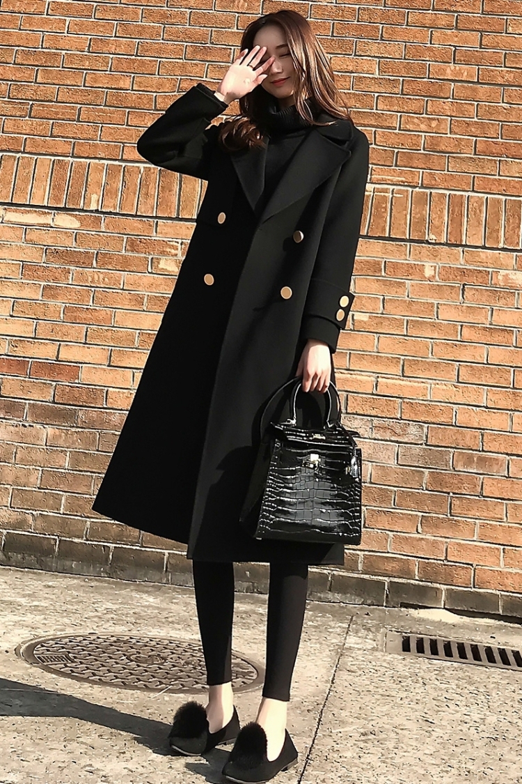 Черное пальто Kristina
