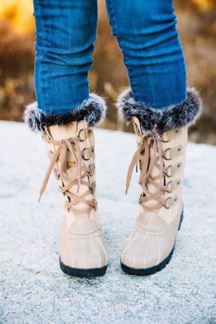 Модная зимняя обувь женская