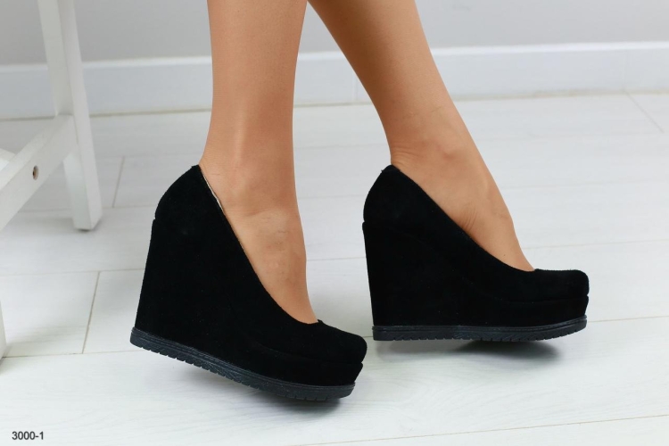 Туфли женские на платформе черные