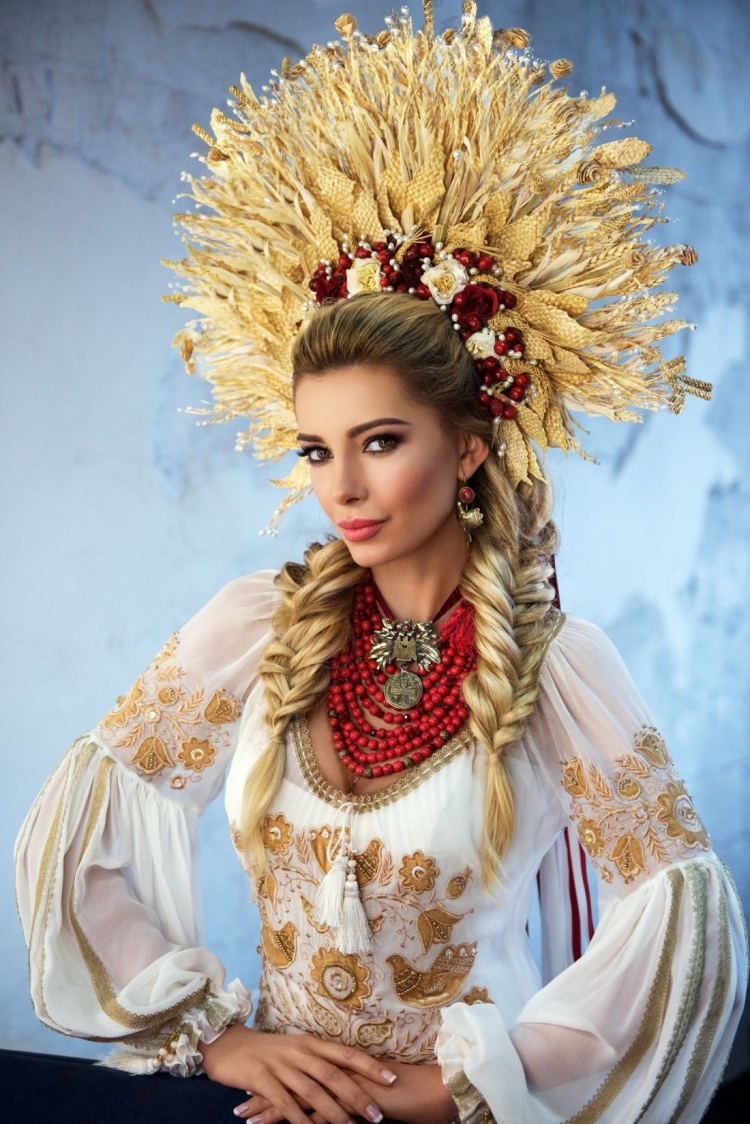 Украинская прическа женская