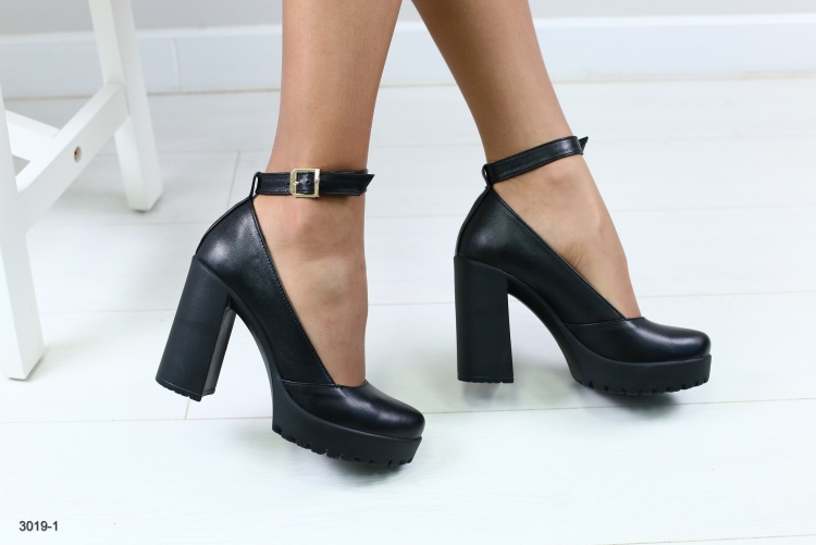 Туфли черные женские замша с ремешком