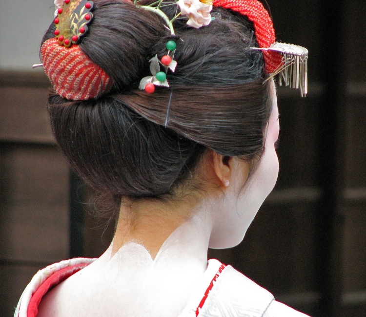 Японский макияж гейши