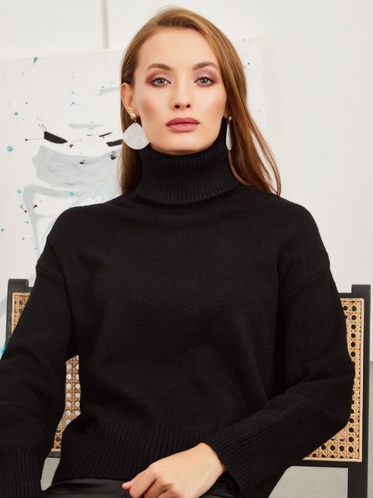 Черный кашемировый свитер
