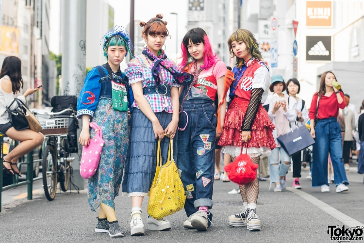 Токийская уличная мода Лолита