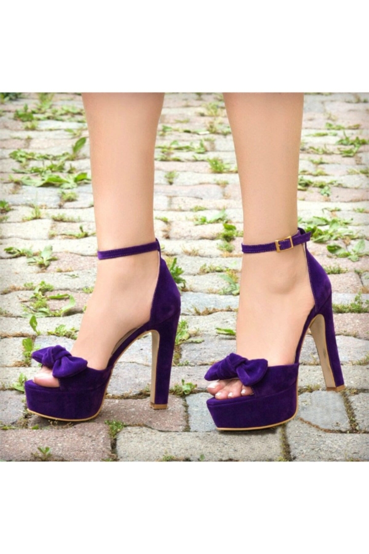 Фиолетовые каблуки модные