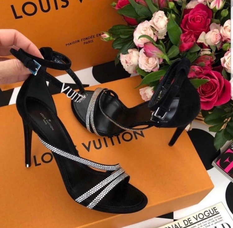 Каблуки Louis Vuitton