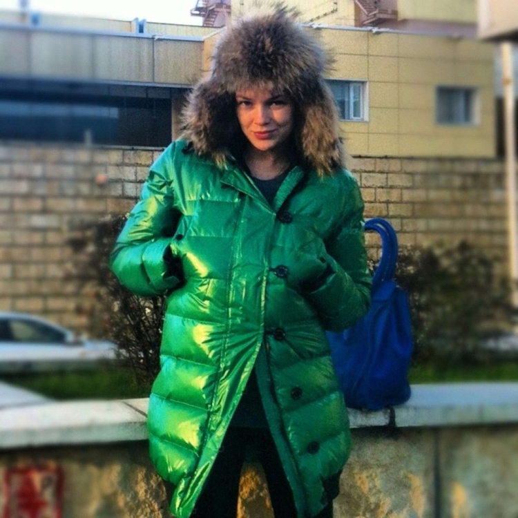 Салатовая куртка женская