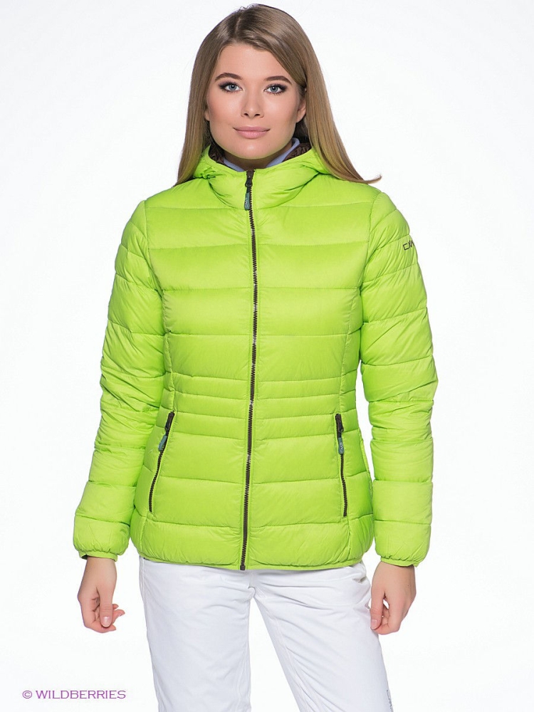 Зеленая зимняя куртка женская